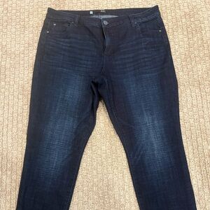 KUT from the Kloth Catherine Boyfriend Jeans Women’s size 16 Dark Wash Denim